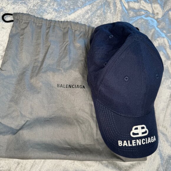 Balenciaga Navy Logo Cap - Picture 2 of 6